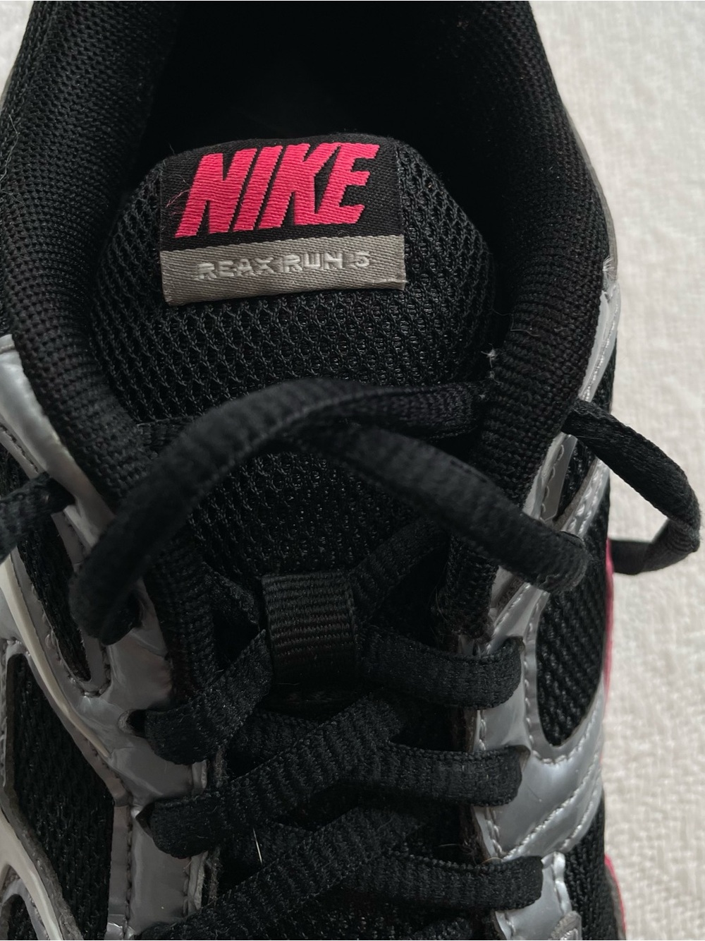 Nike Women’s Black and Pink Running Sneakers~ Size 6.5 ~ Reax Run 5‎ - Picture 2 of 10